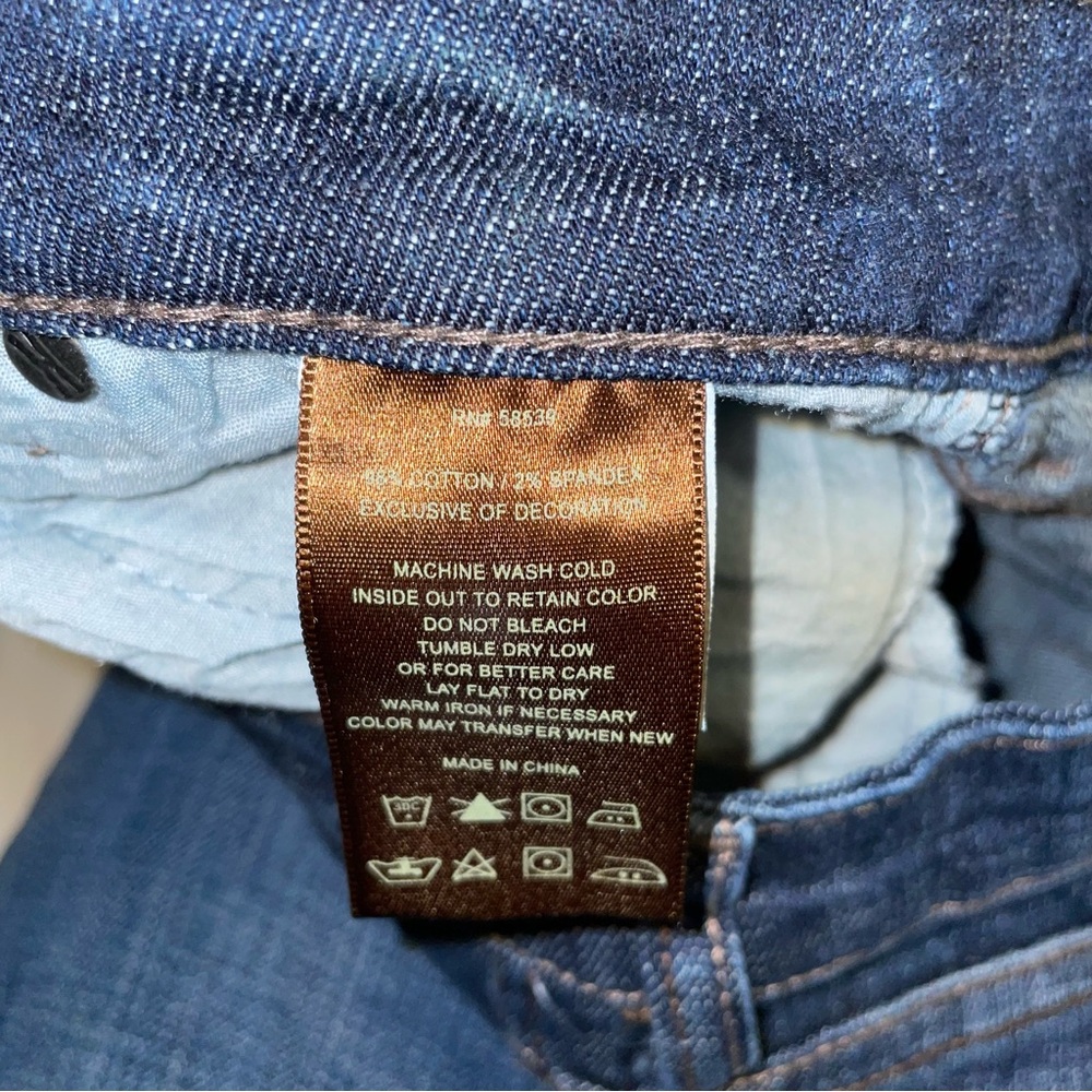 Kut from the Kloth Dark Blue Flare Jeans - Picture 3 of 8
